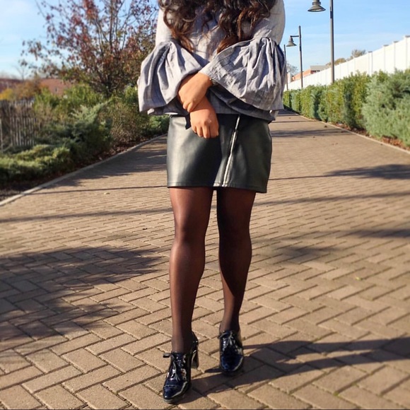 Aerosoles Loafer Heels. - Picture 5 of 5